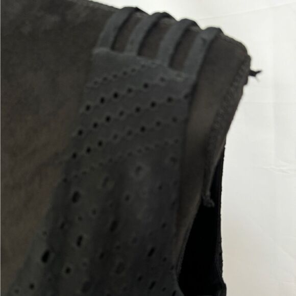 Cleo Eyelet Sleeveless Dress Black - Picture 4 of 8